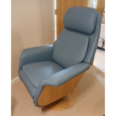 Stressless Sam Power Swivel Chair with Heat and Massage Function
